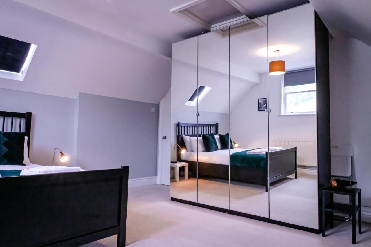 Lord Street - 2 Beautiful Apartments - Sleep Up To 14 Guests - By Rework Accommodation Chester Eksteriør billede