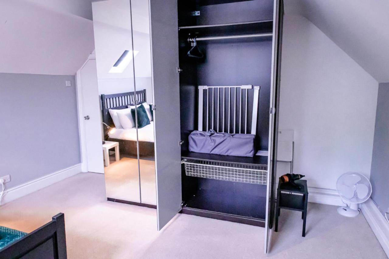 Lord Street - 2 Beautiful Apartments - Sleep Up To 14 Guests - By Rework Accommodation Chester Eksteriør billede